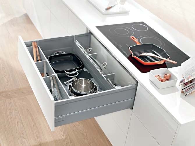 Blum tandem boxes